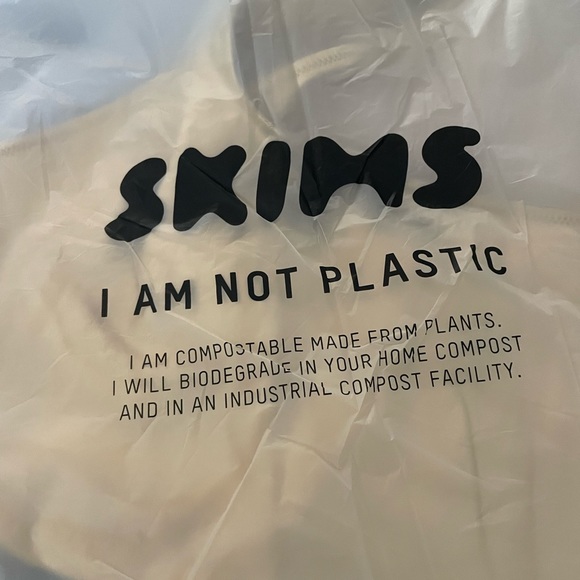 Skims One Piece Swimsuit - Picture 5 of 5